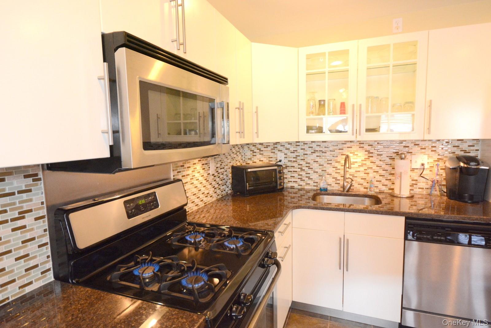 330 Main Street, Poughkeepsie, NY 12601