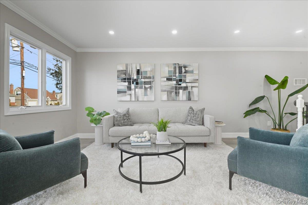 1050 Hastings Street, Baldwin, NY 11510