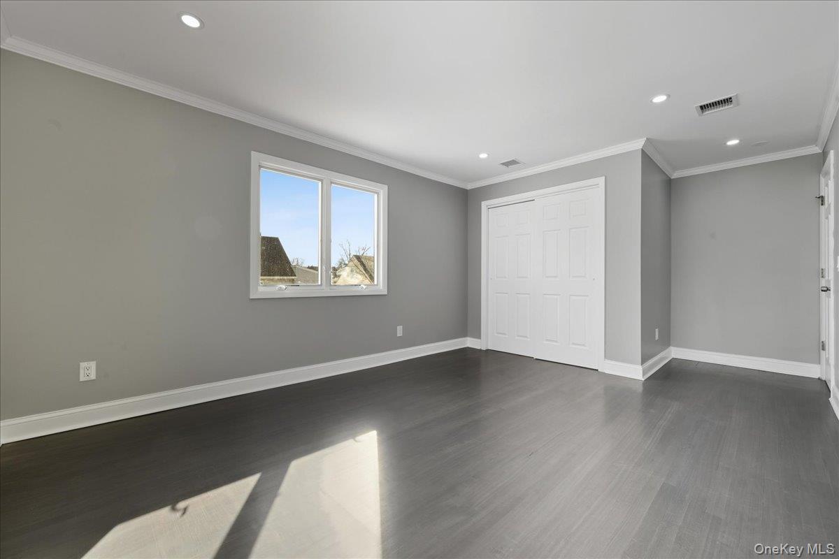 1050 Hastings Street, Baldwin, NY 11510