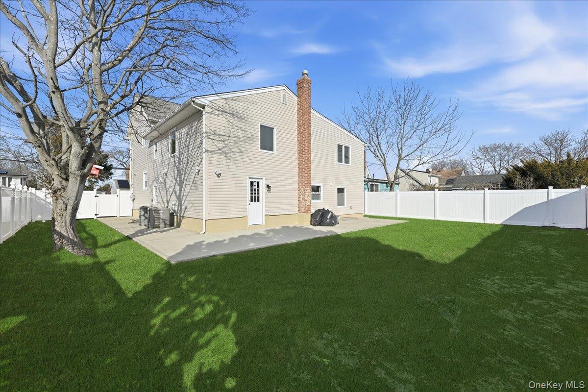 1050 Hastings Street, Baldwin, NY 11510