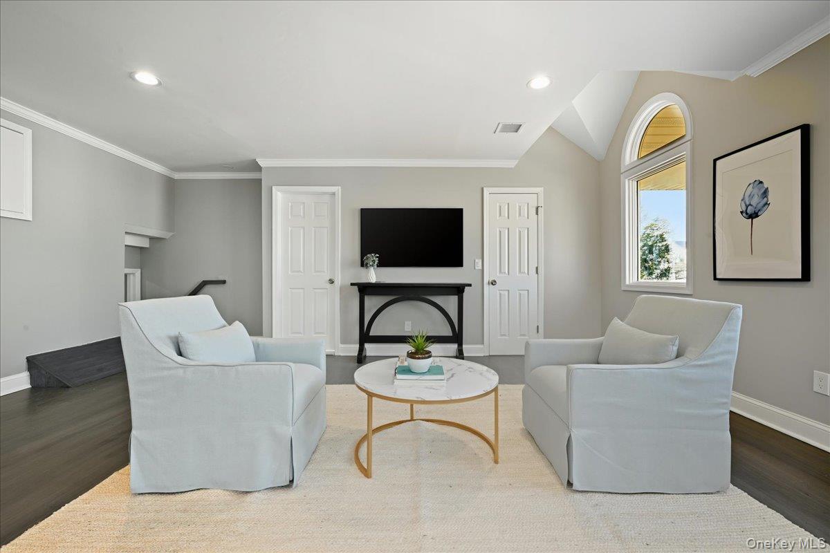 1050 Hastings Street, Baldwin, NY 11510