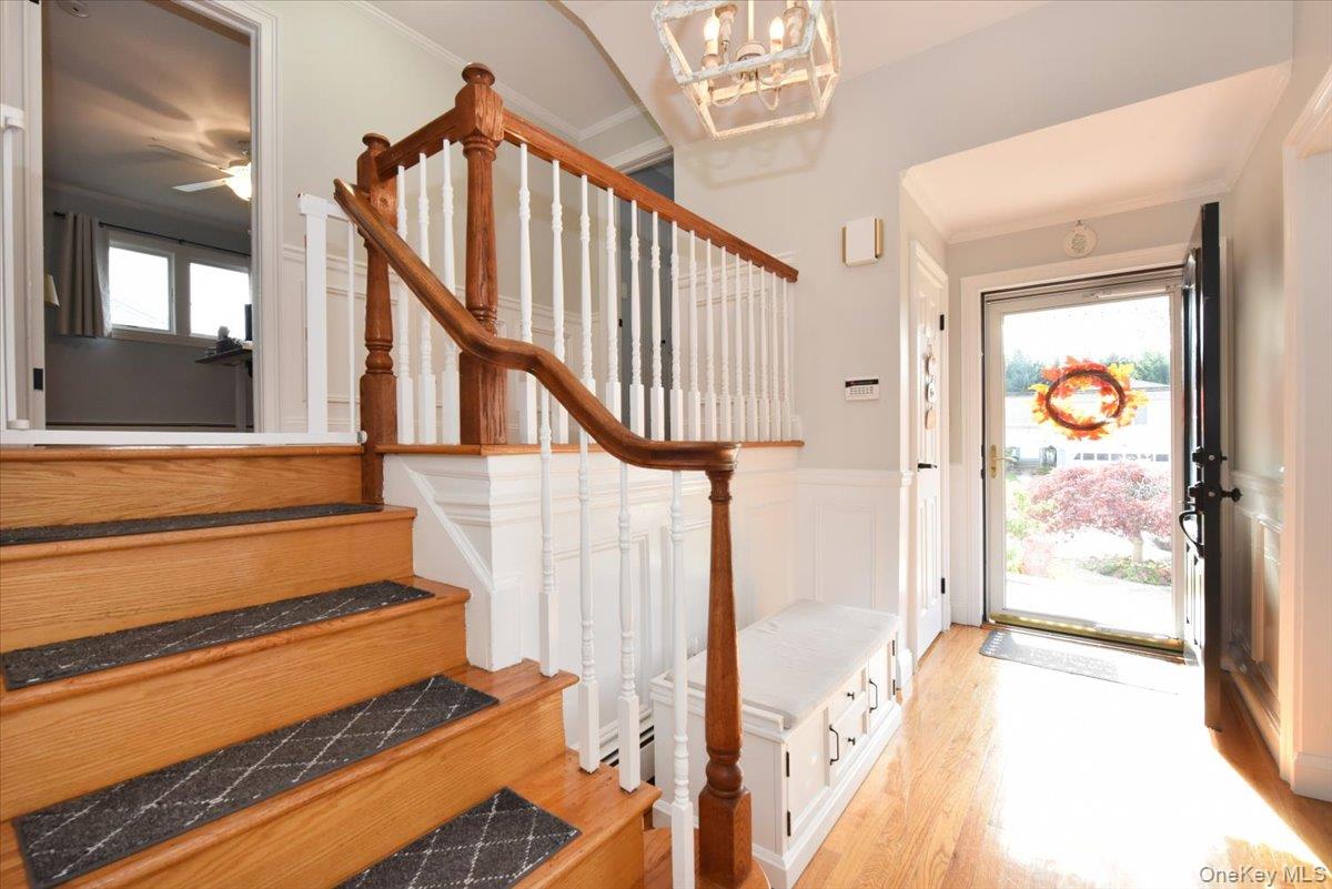 72 Narwood Road, Massapequa, NY 11758