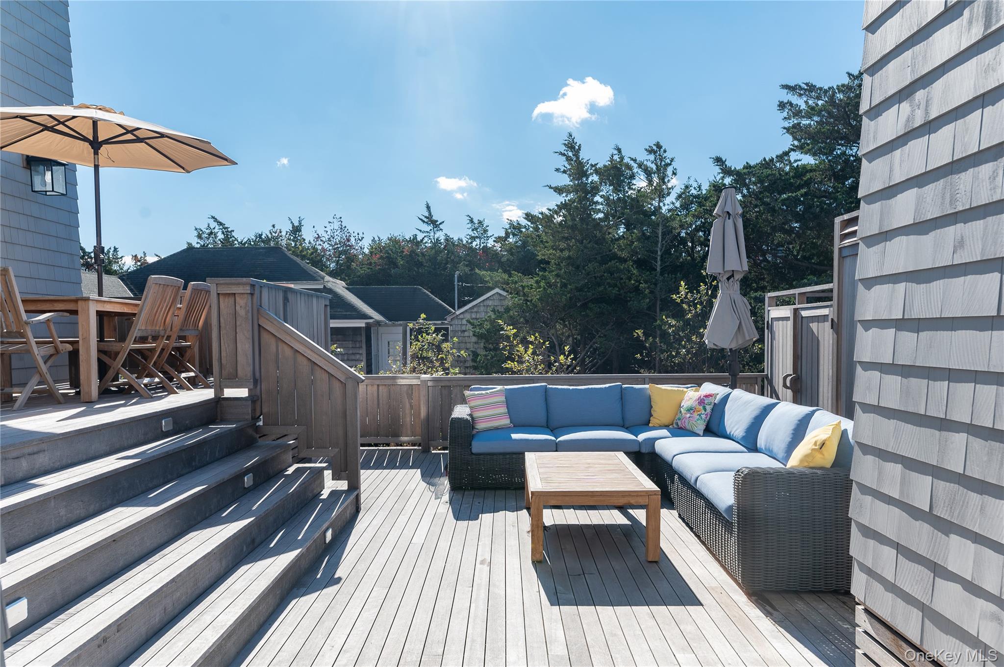 44 Island Walk, Lonelyville, NY 11706