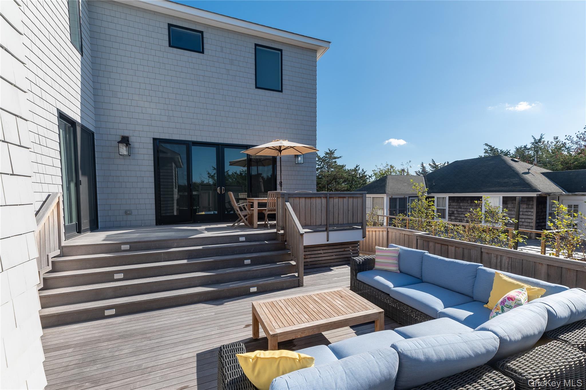 44 Island Walk, Lonelyville, NY 11706