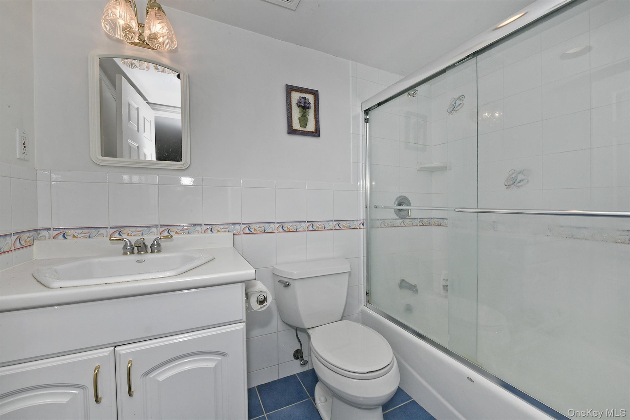 17 Susan Lane, Dix Hills, NY 11746