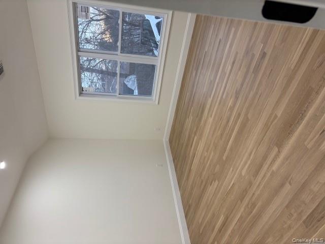 10 Amarr Drive, Shirley, NY 11967