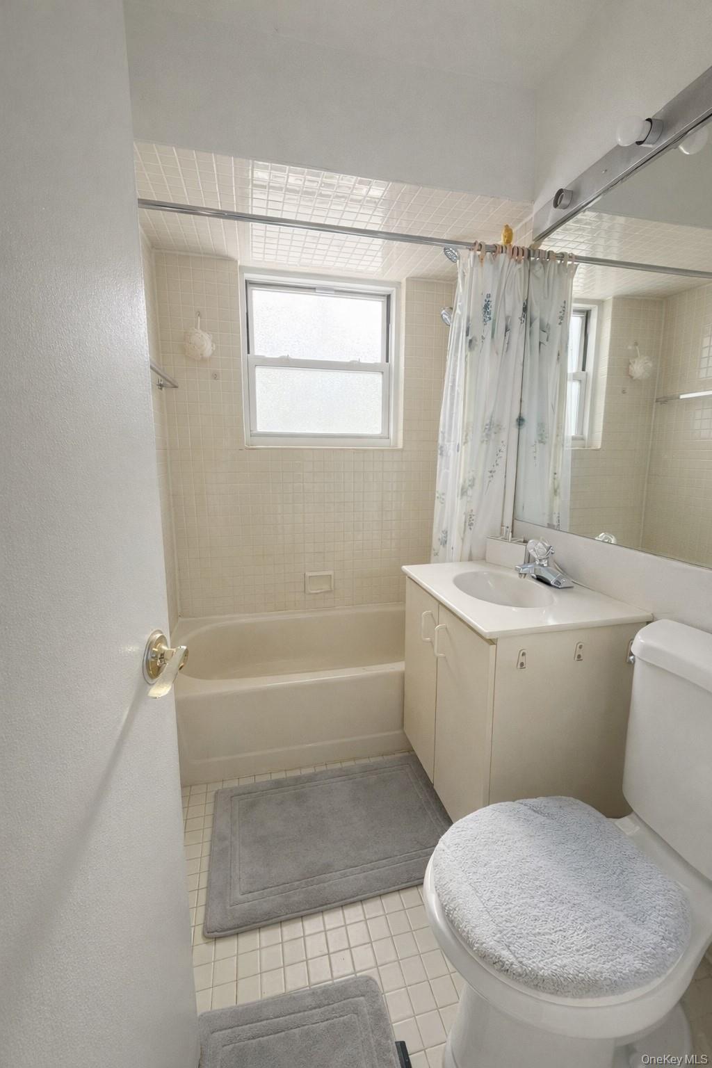 15033 Jewel Avenue # 303B, Flushing, NY 11367