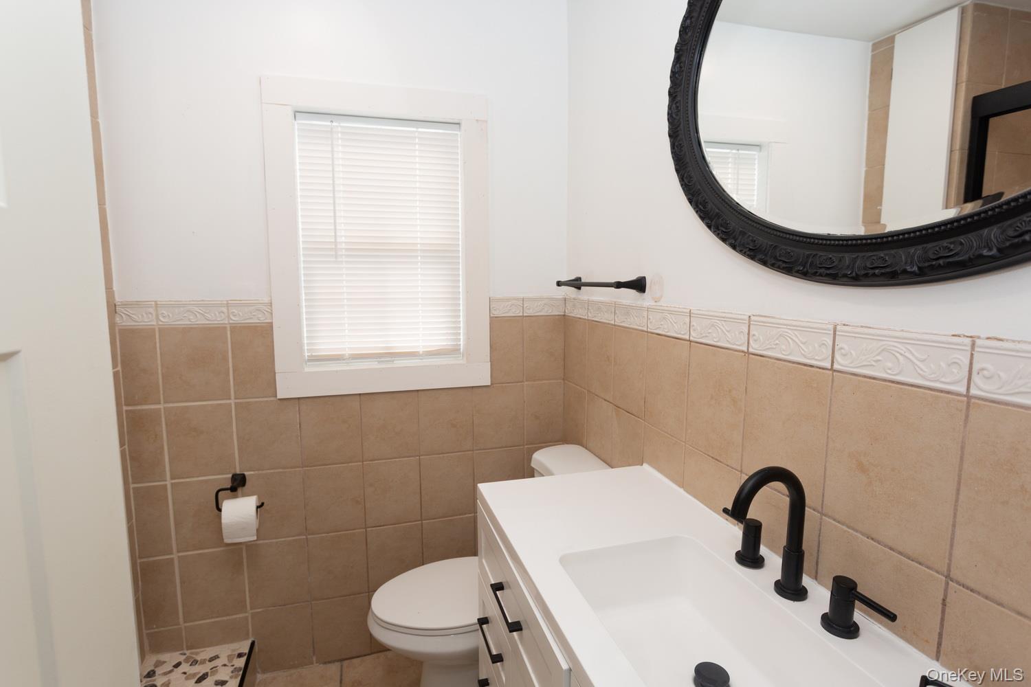 14 Walnut Street, Wyandanch, NY 11798