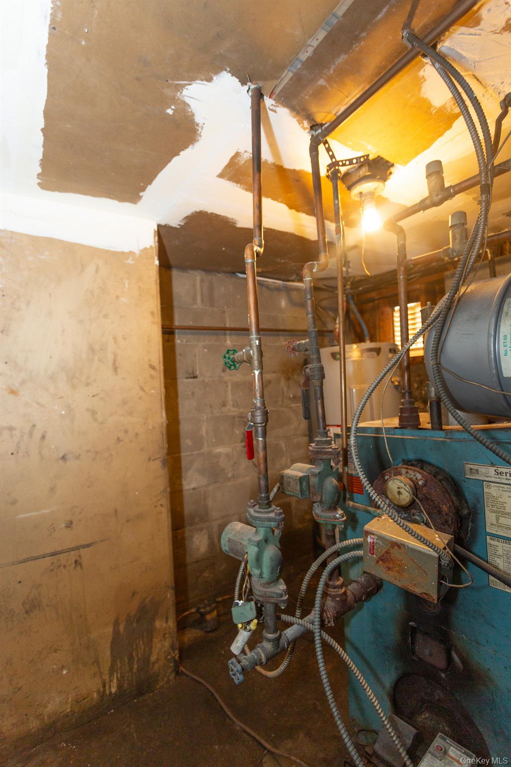 14 Walnut Street, Wyandanch, NY 11798