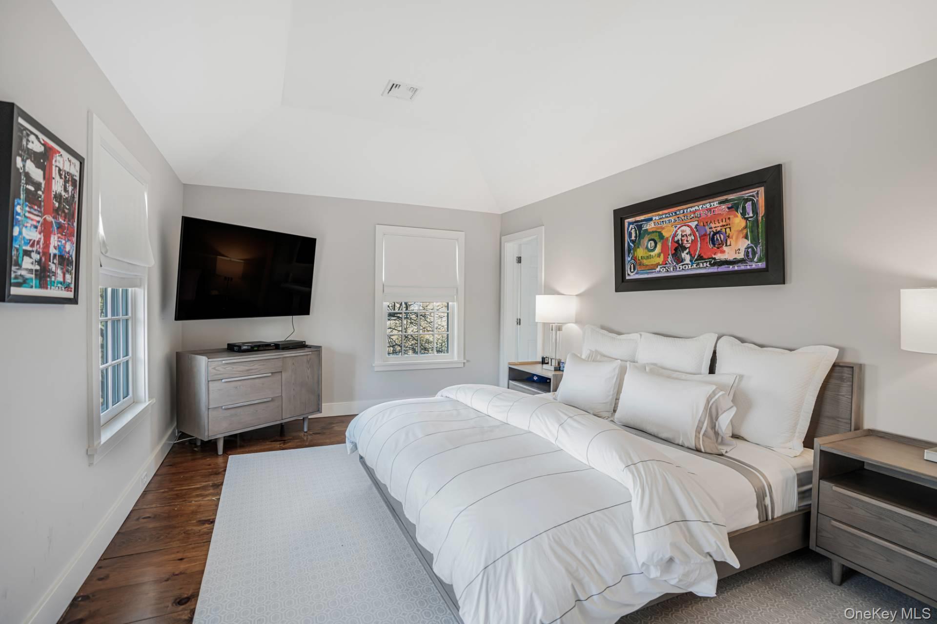 17 W Pond Drive, Bridgehampton, NY 11787