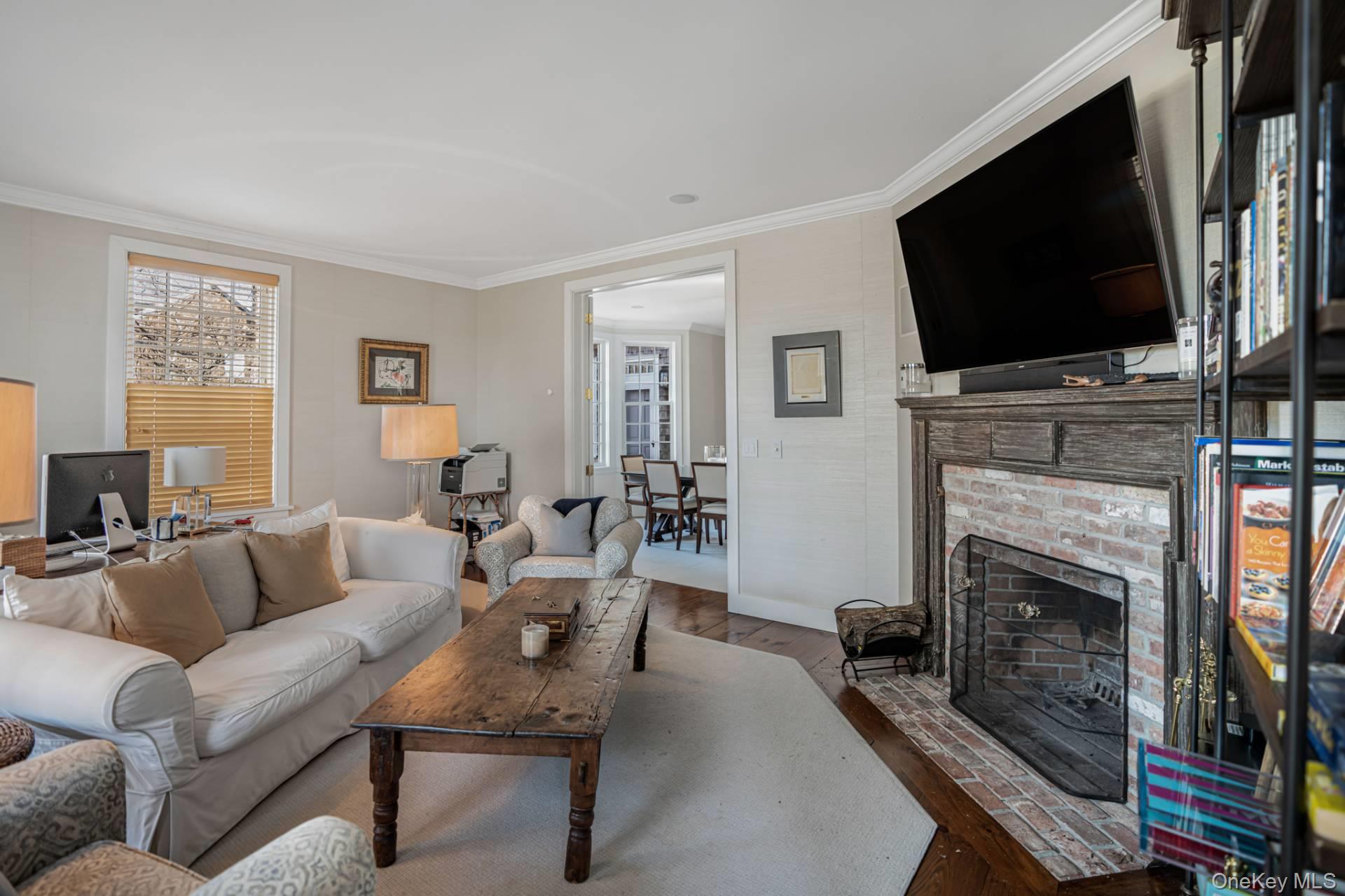 17 W Pond Drive, Bridgehampton, NY 11787