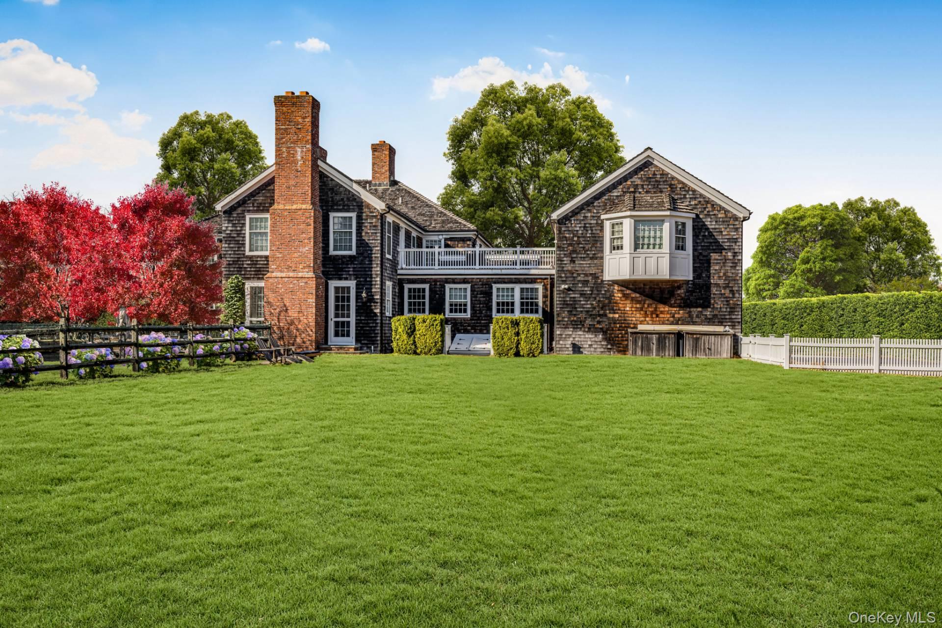 17 W Pond Drive, Bridgehampton, NY 11787