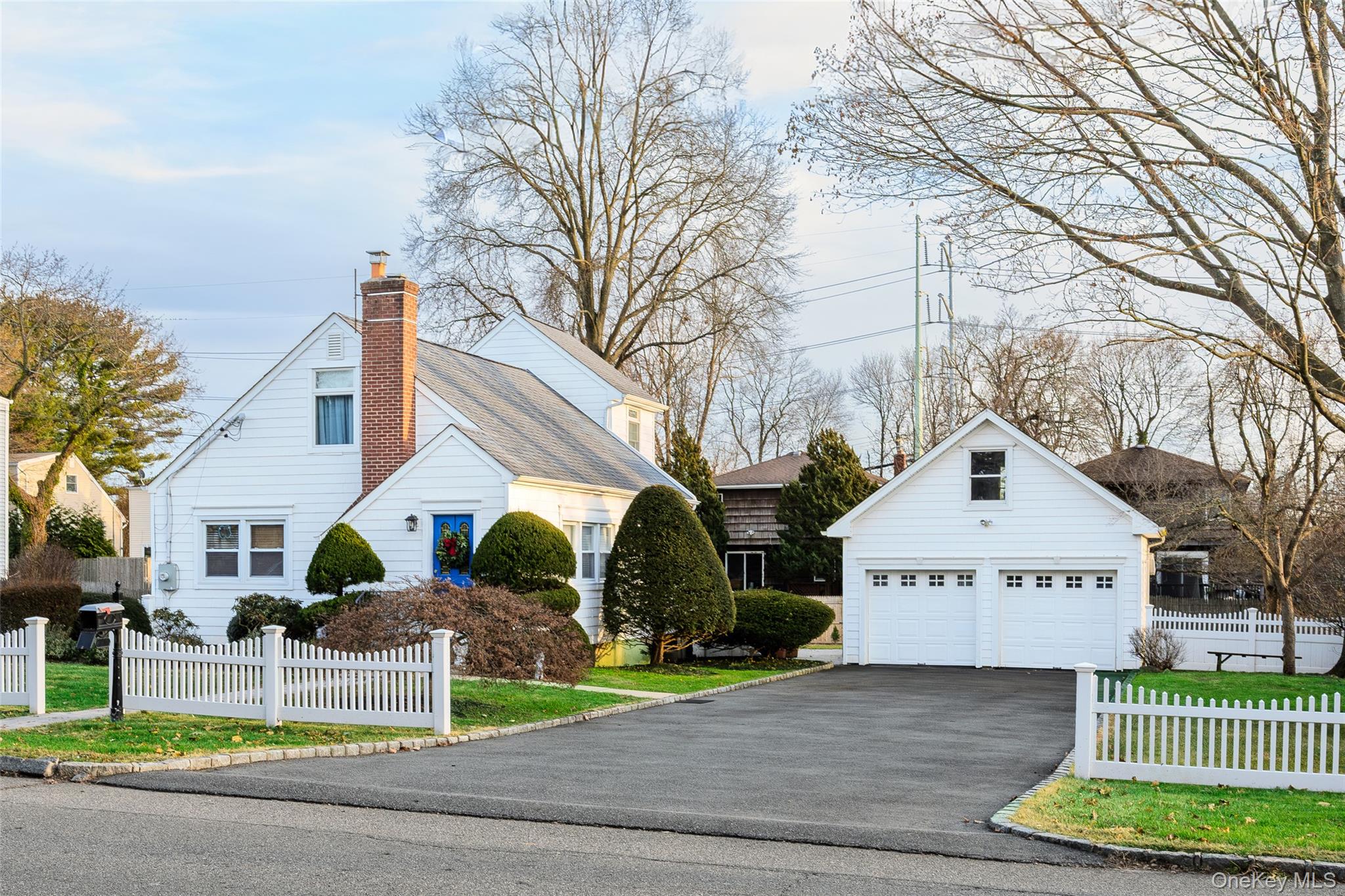 64 Smith Street, Greenlawn, NY 11740