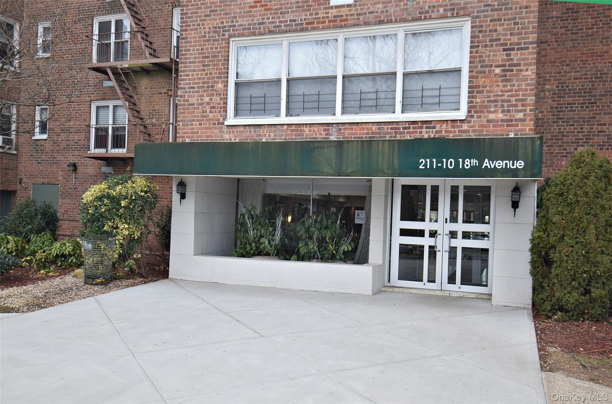 211-10 18 Avenue # 4J, Bayside, NY 11360