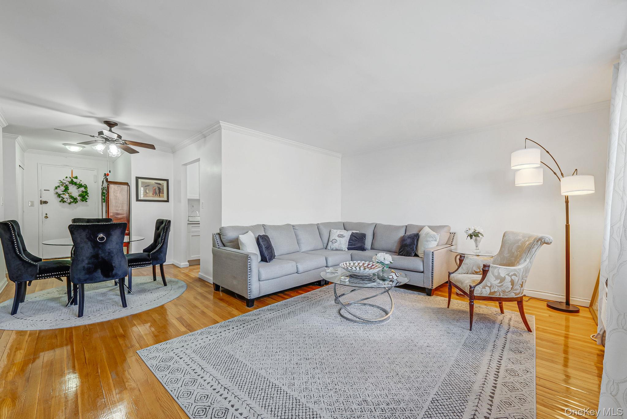 88-12 151 # 4A, Howard Beach, NY 11414