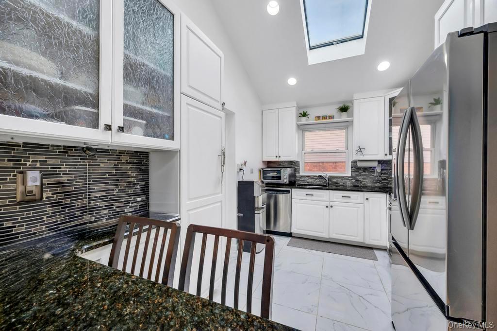 1810 N Jerusalem Road, North Bellmore, NY 11710