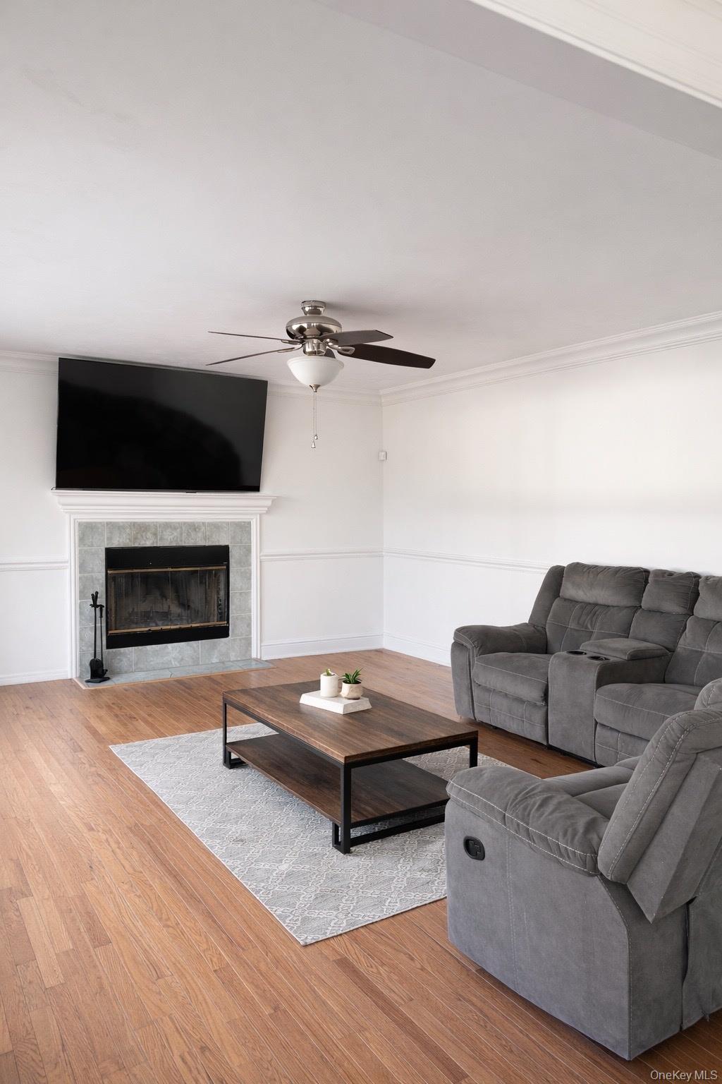 10 Silver Court, Ridge, NY 11961