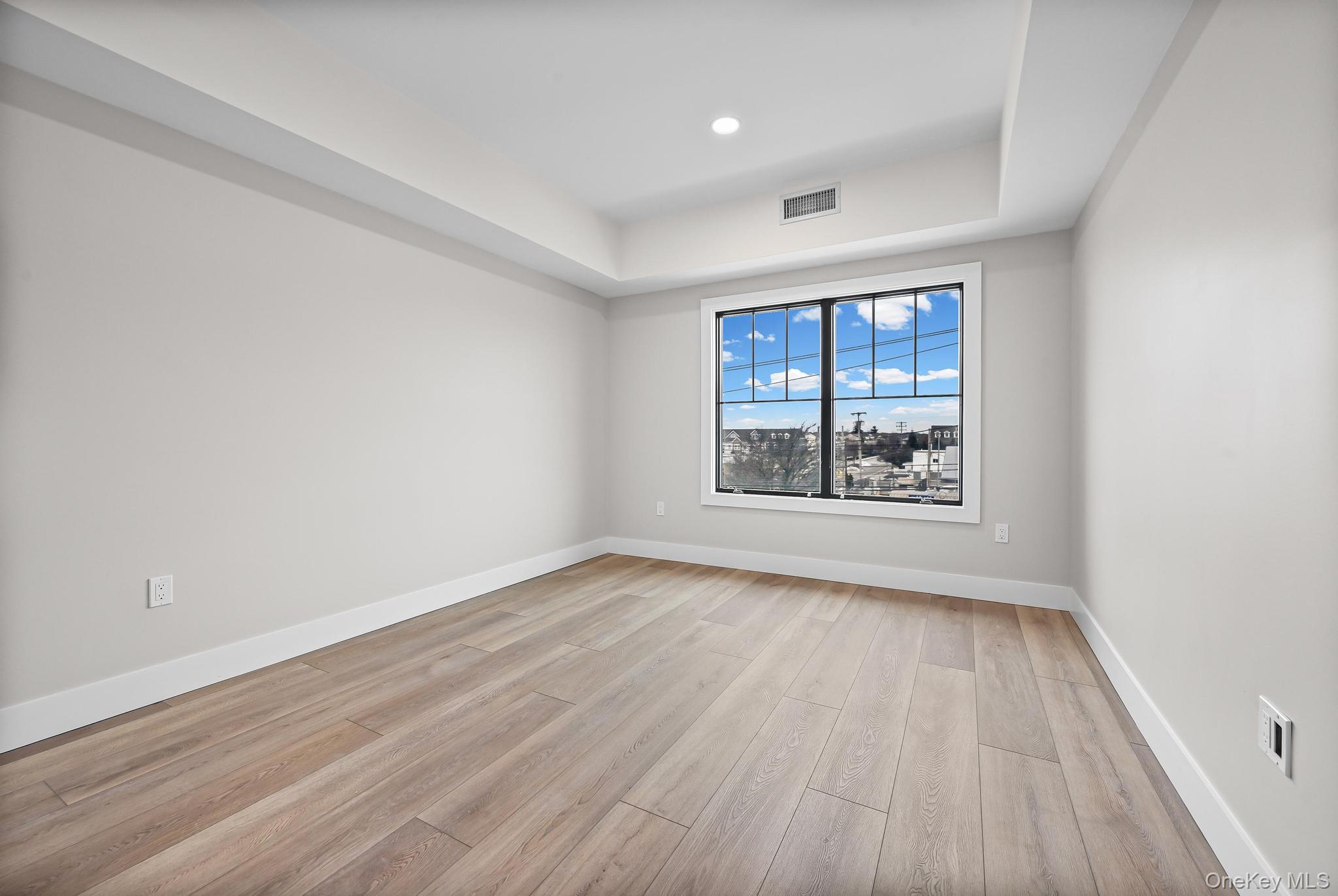 80 Division Street # 3d, Patchogue, NY 11772