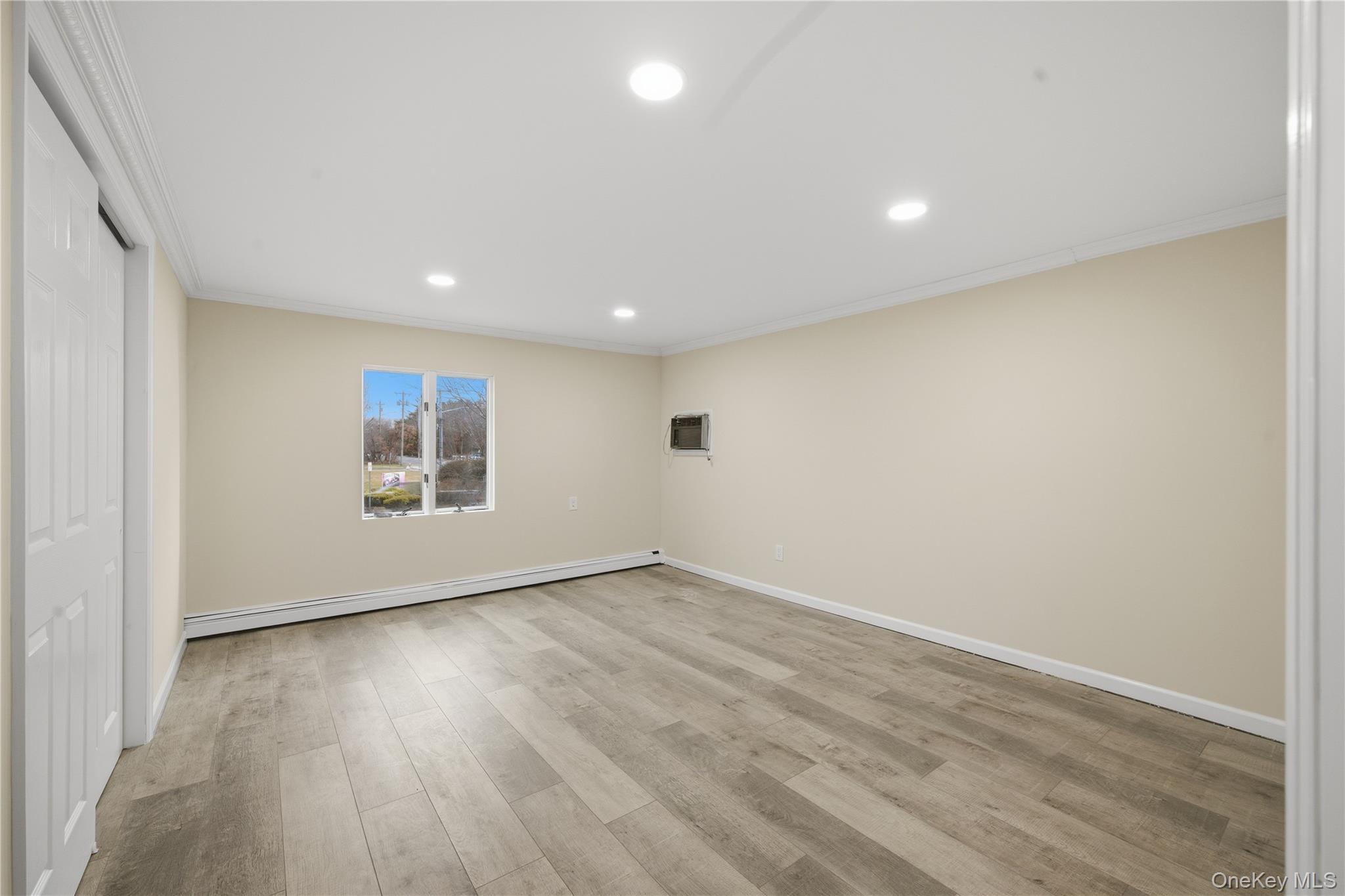 257 southaven Avenue, Medford, NY 11763