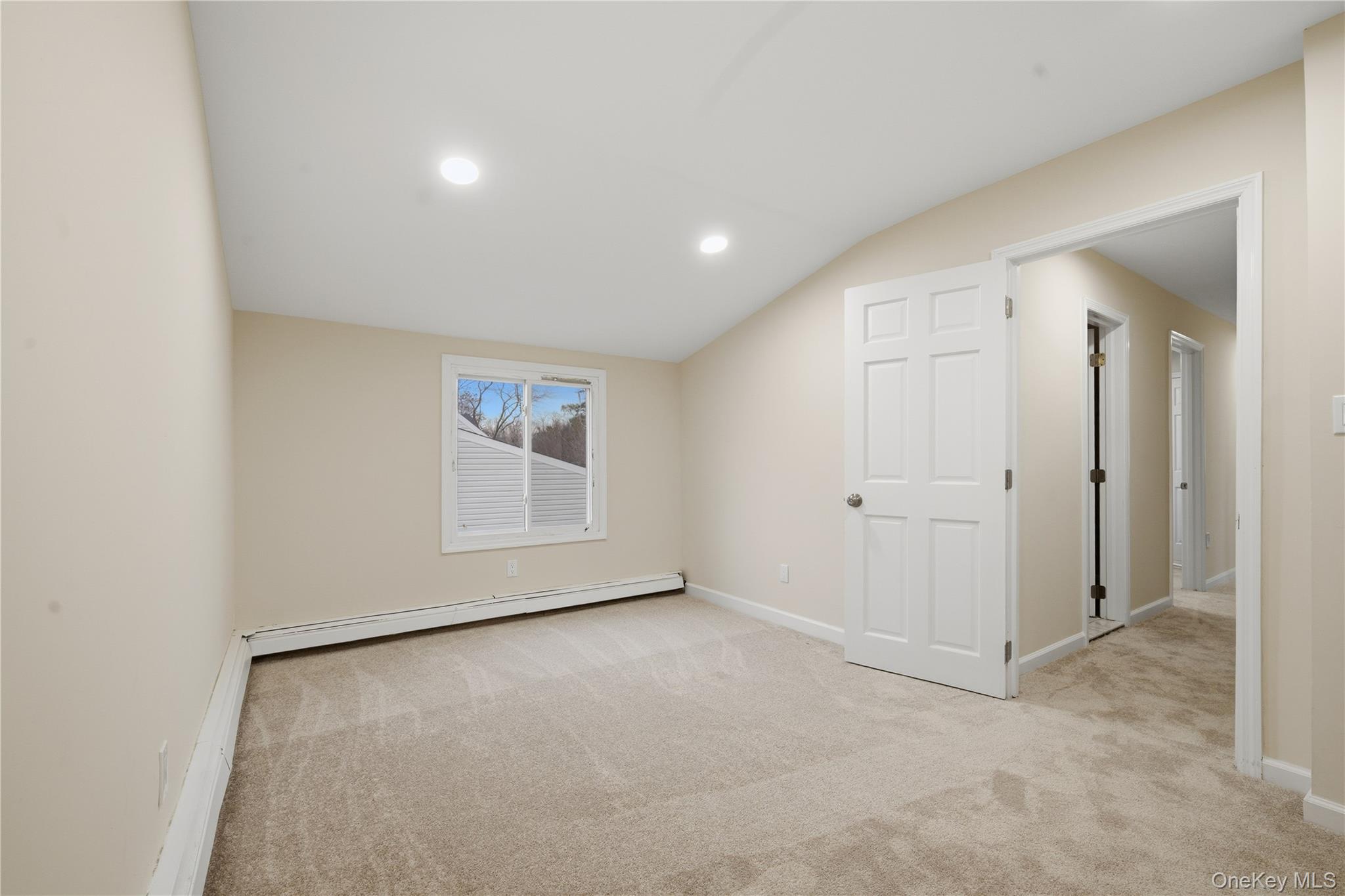 257 southaven Avenue, Medford, NY 11763