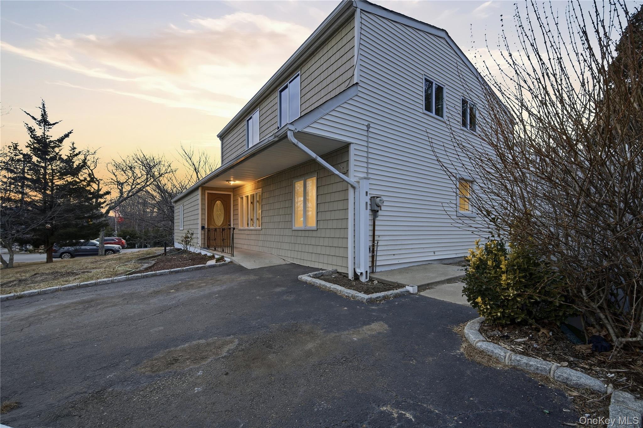 257 southaven Avenue, Medford, NY 11763