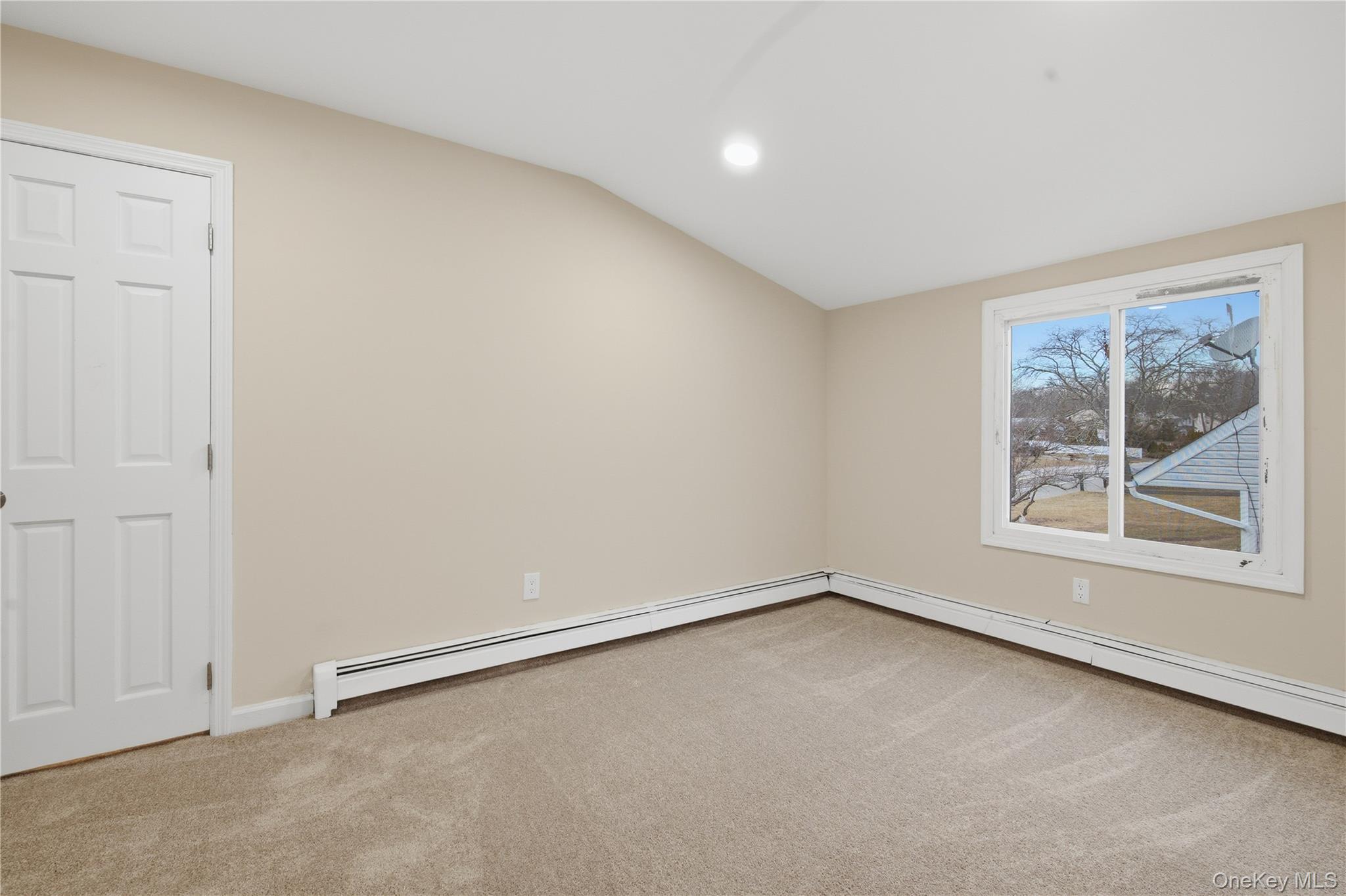 257 southaven Avenue, Medford, NY 11763