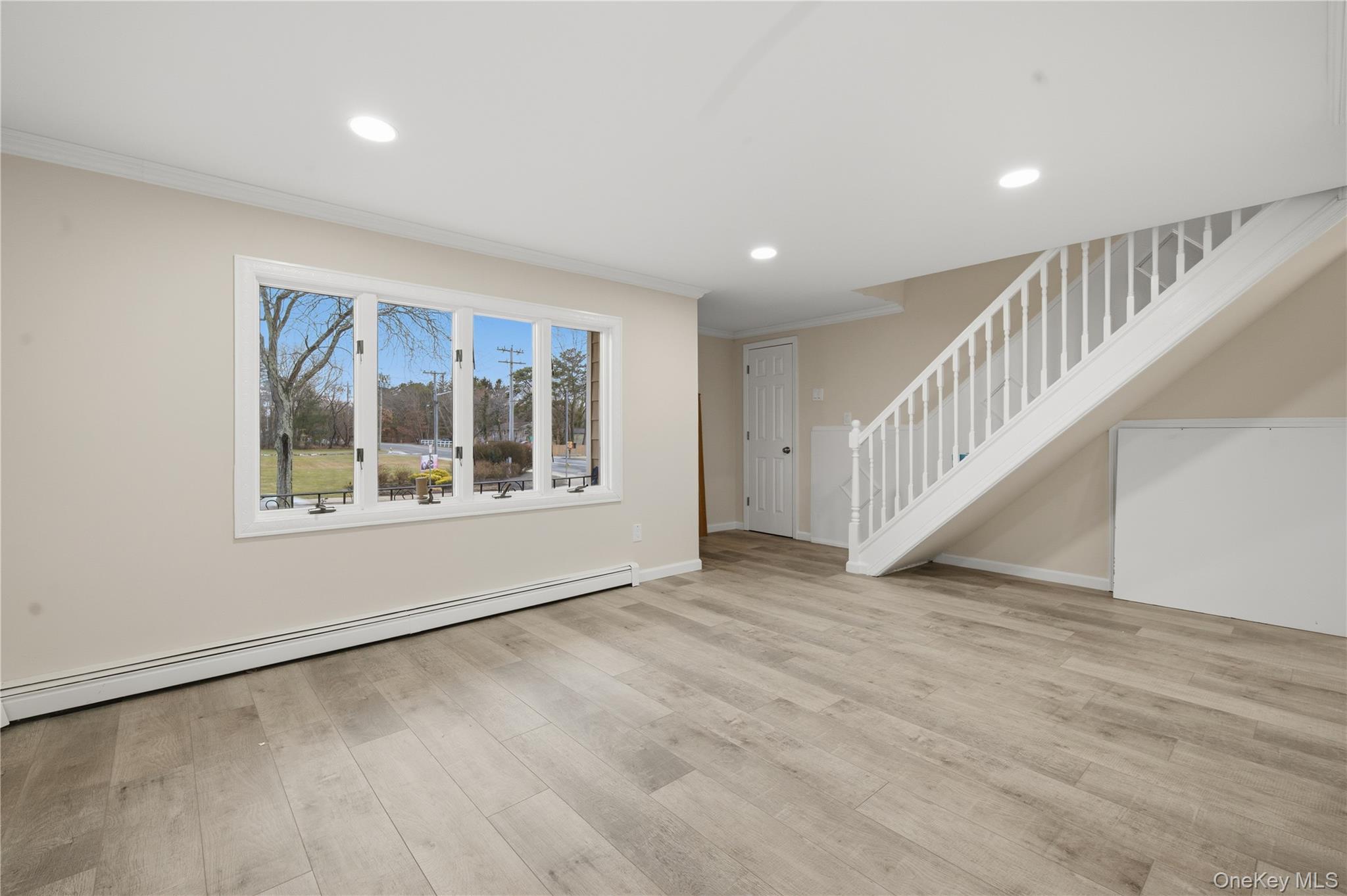 257 southaven Avenue, Medford, NY 11763