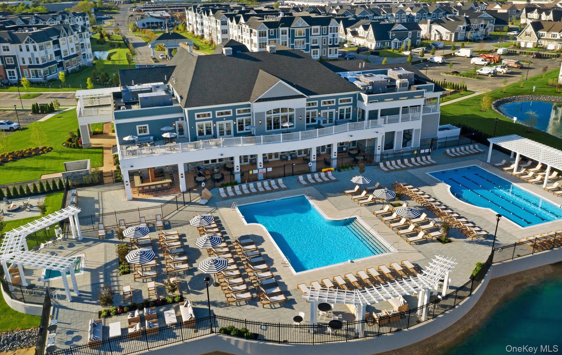 28301 Spruce Pond Circle, Plainview, NY 11803