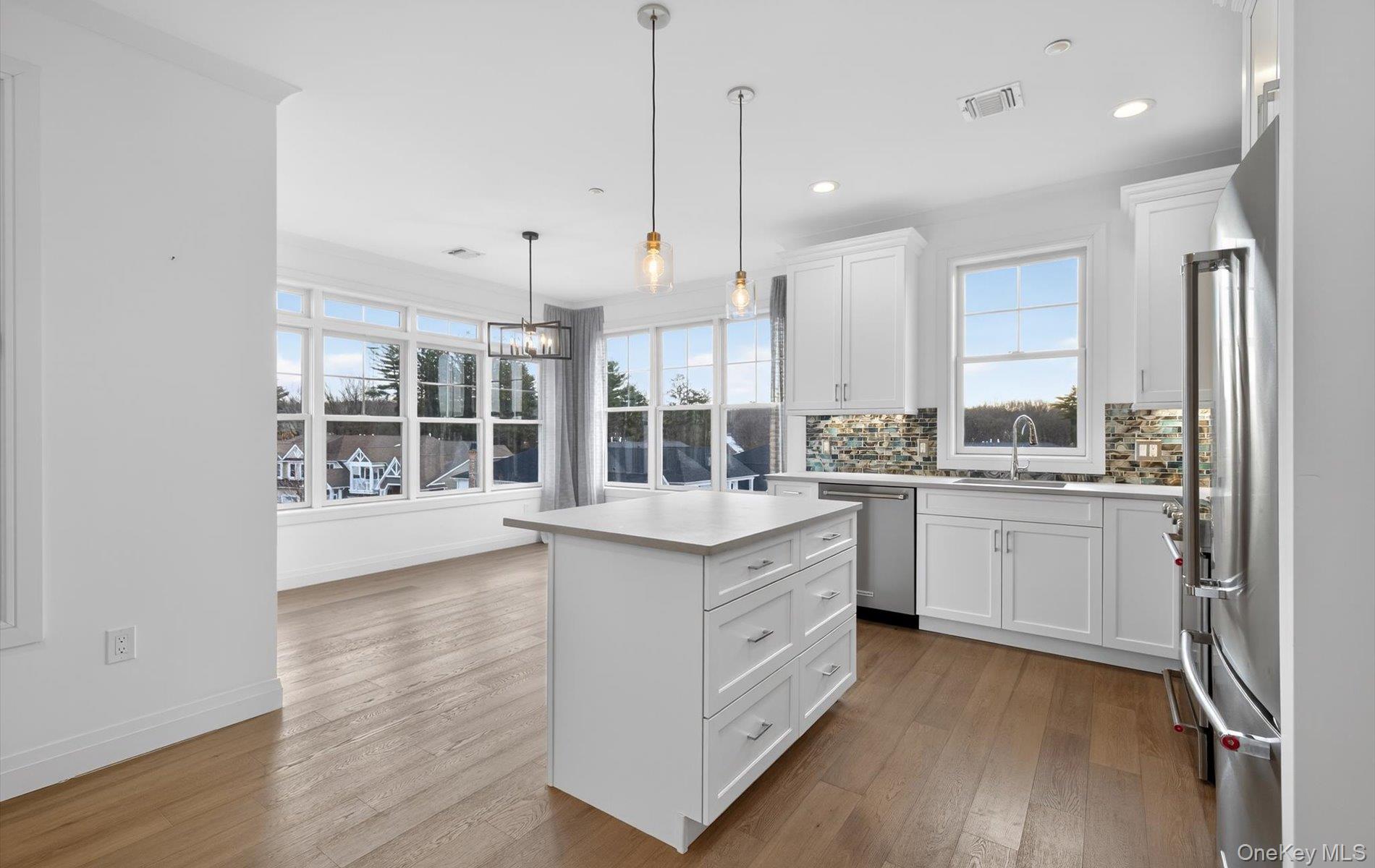 28301 Spruce Pond Circle, Plainview, NY 11803