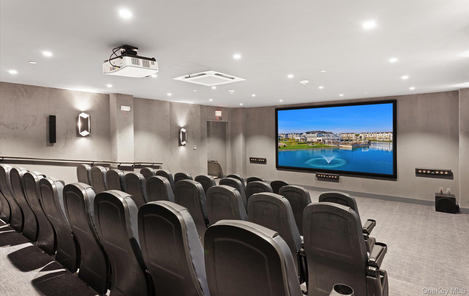 28301 Spruce Pond Circle, Plainview, NY 11803