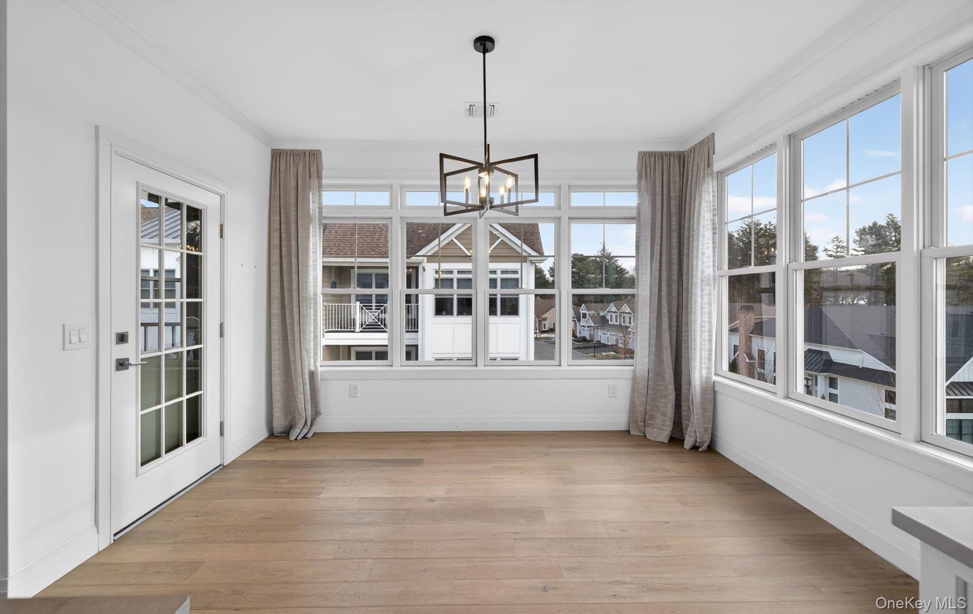 28301 Spruce Pond Circle, Plainview, NY 11803