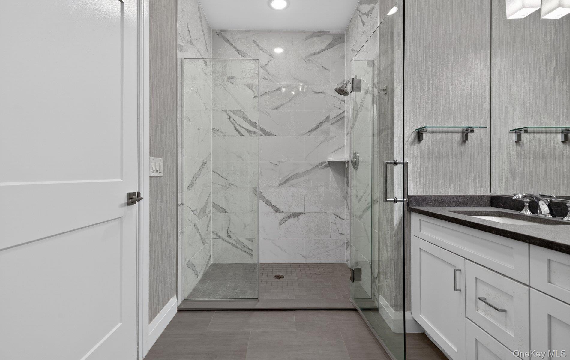 28301 Spruce Pond Circle, Plainview, NY 11803