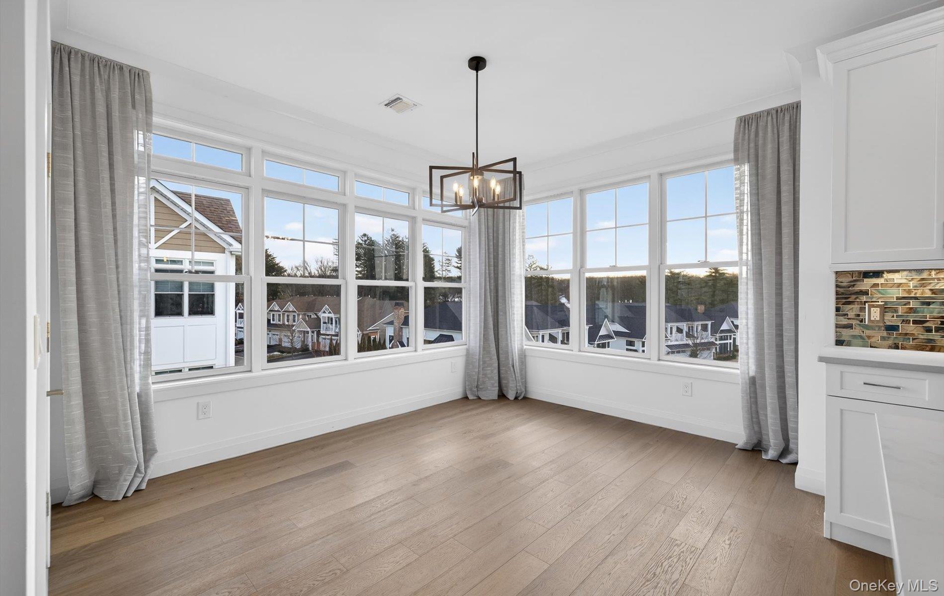 28301 Spruce Pond Circle, Plainview, NY 11803