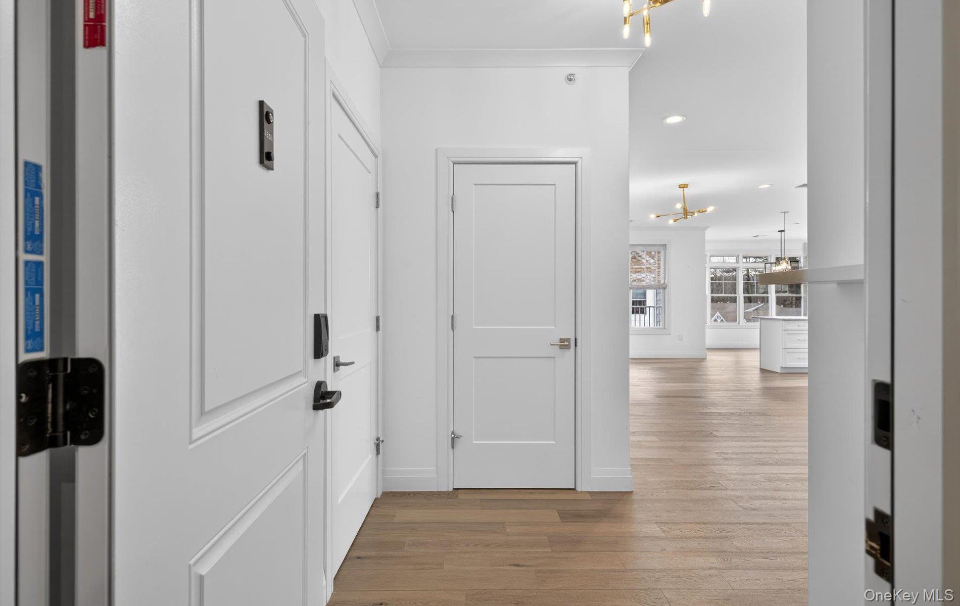 28301 Spruce Pond Circle, Plainview, NY 11803