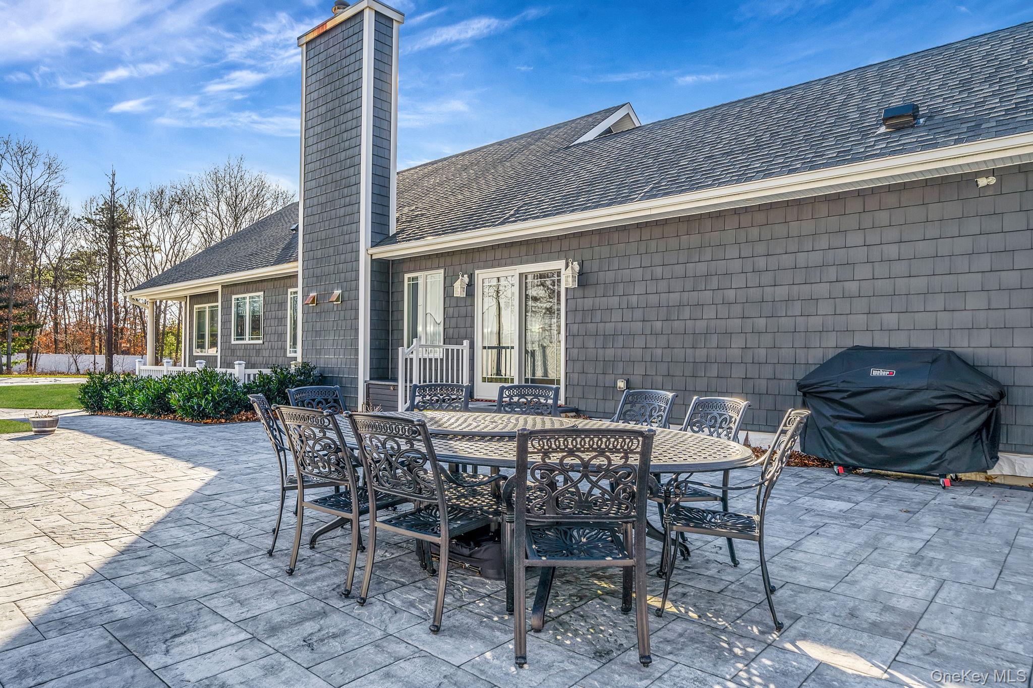 48A Middle Island Avenue, Medford, NY 11763