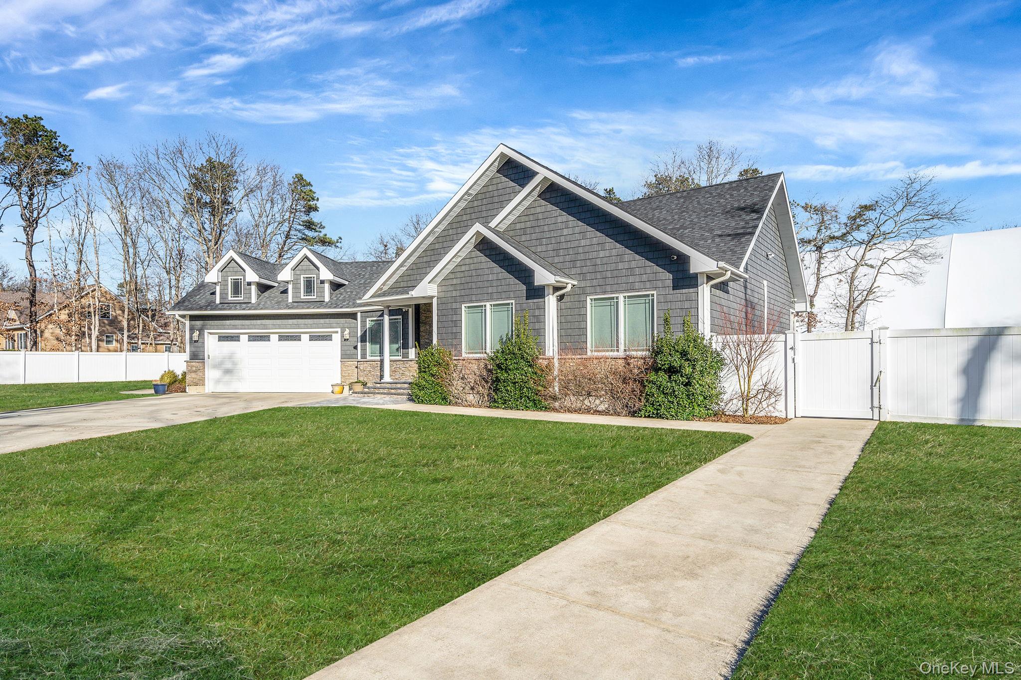 48A Middle Island Avenue, Medford, NY 11763