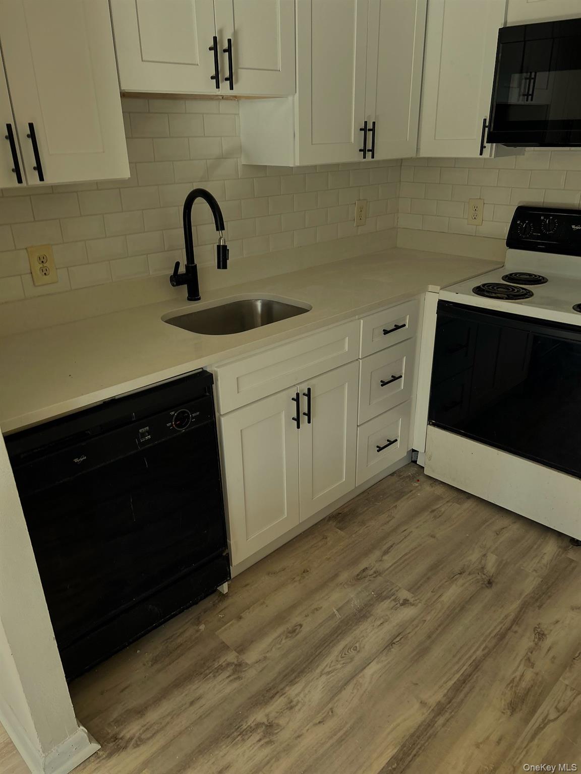 4 Scarborough Lane # B, Wappingers Falls, NY 12590