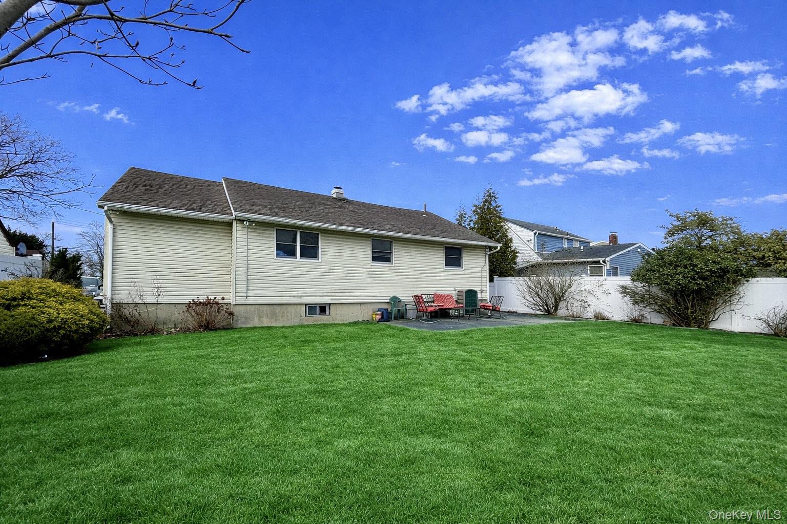 2337 Sycamore Avenue, Wantagh, NY 11793