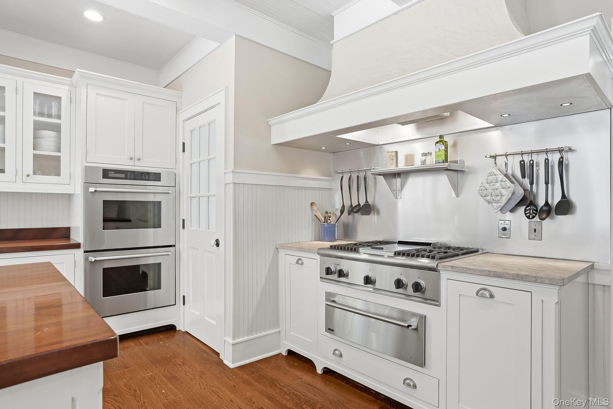 880 Forest Avenue, Rye, NY 10580