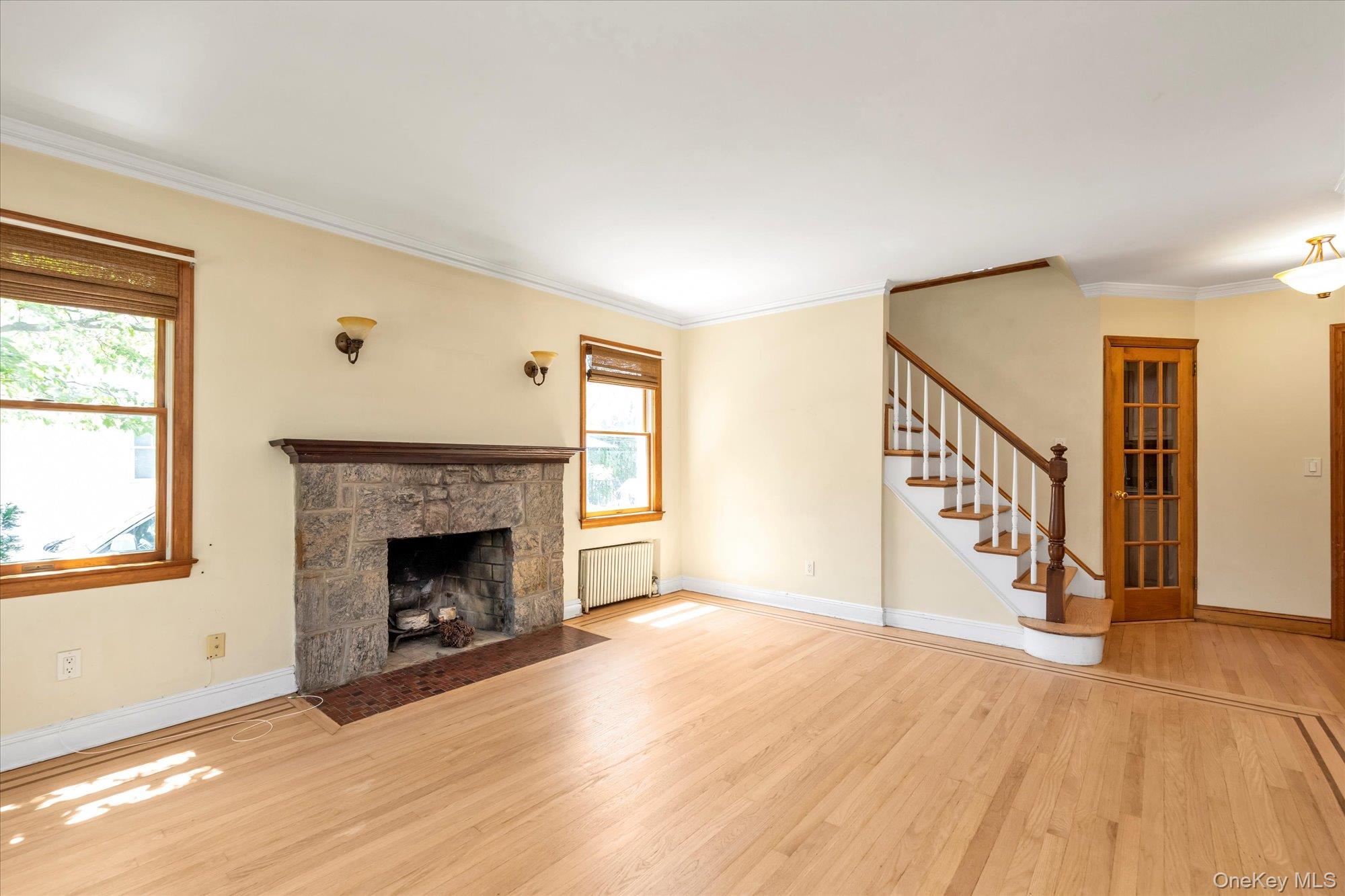 18 Hathaway Drive, Garden City, NY 11530