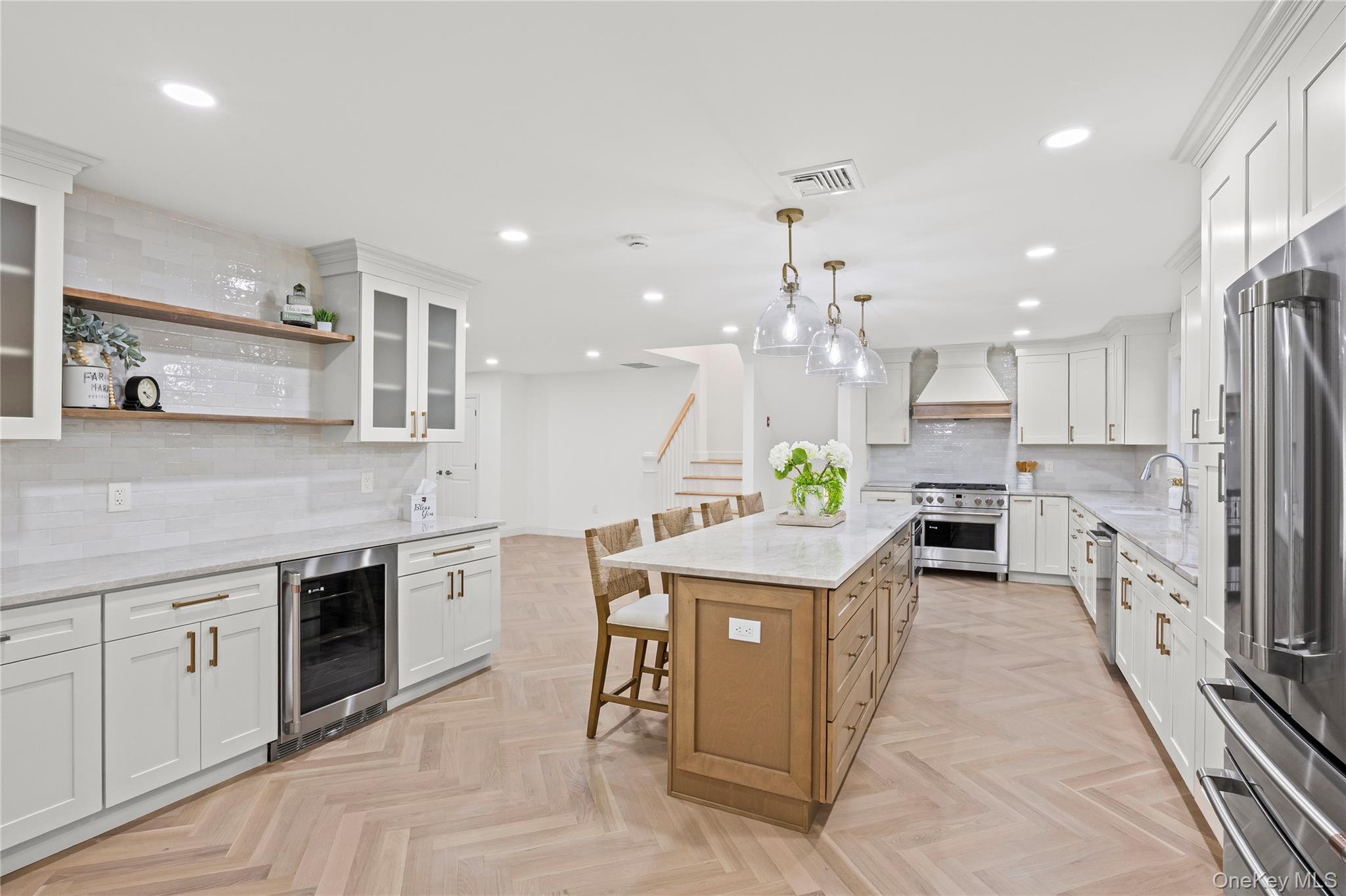 5 Poplar Drive, Smithtown, NY 11787