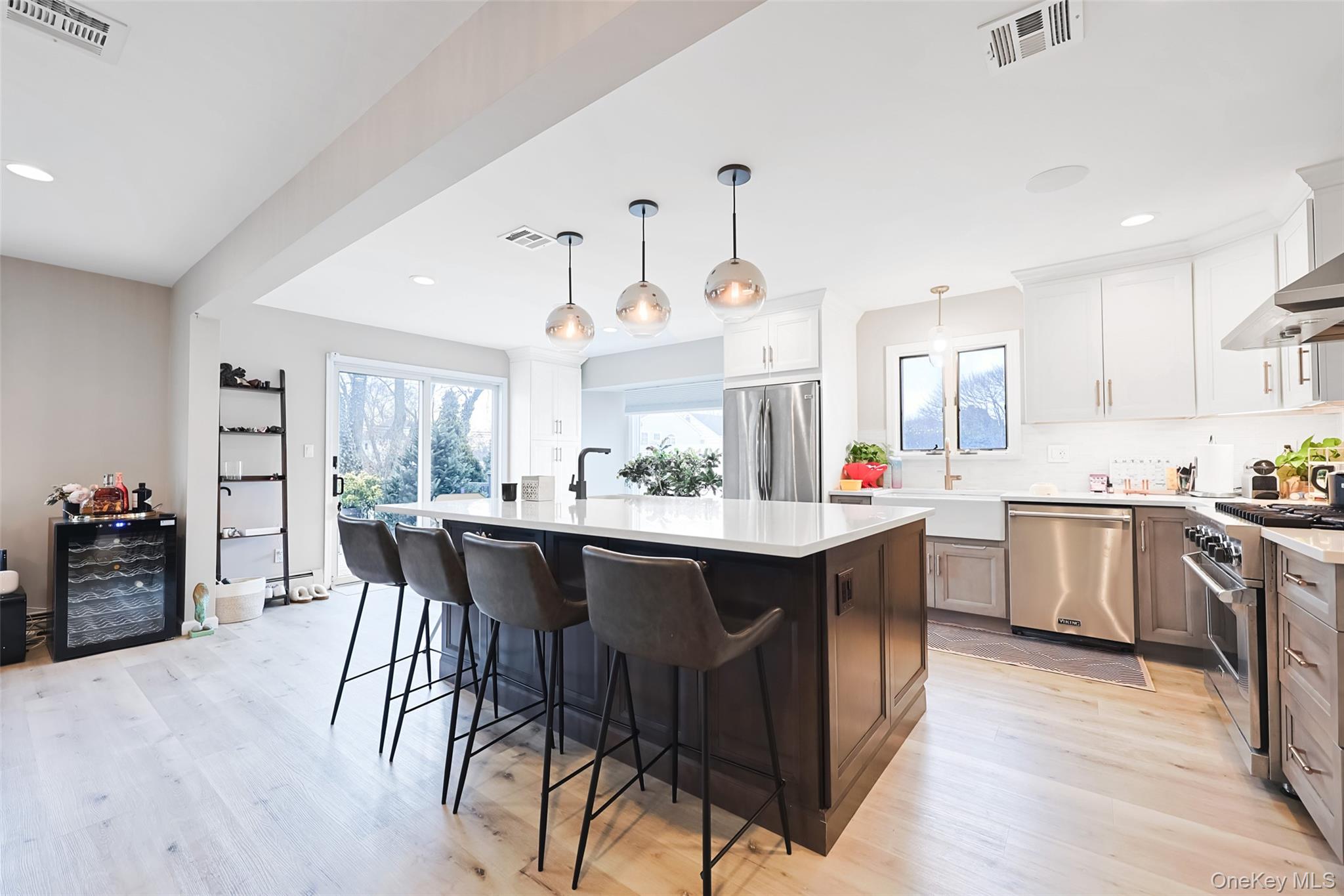 74 Bedford Avenue, New Hyde Park, NY 11040