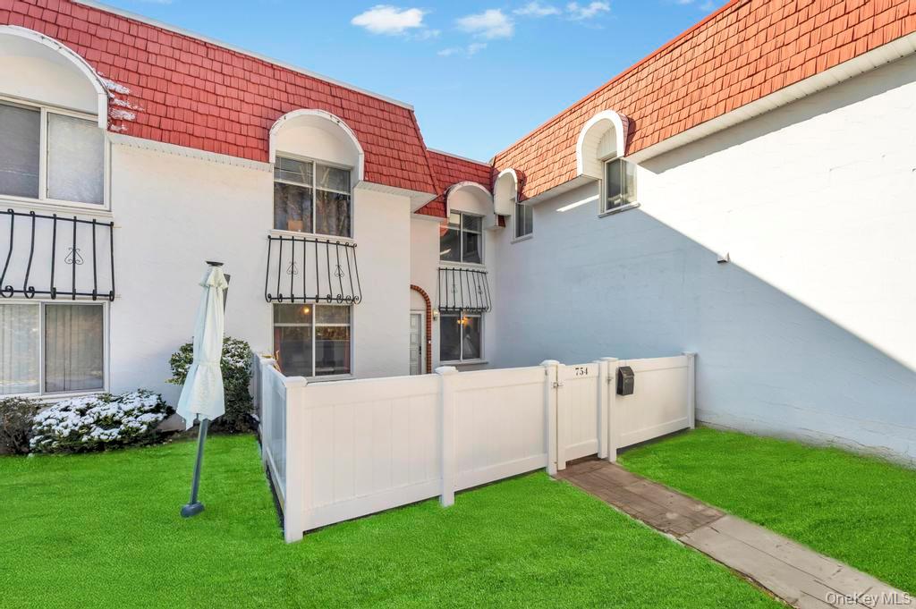 754 Blue Ridge Drive, Medford, NY 11763