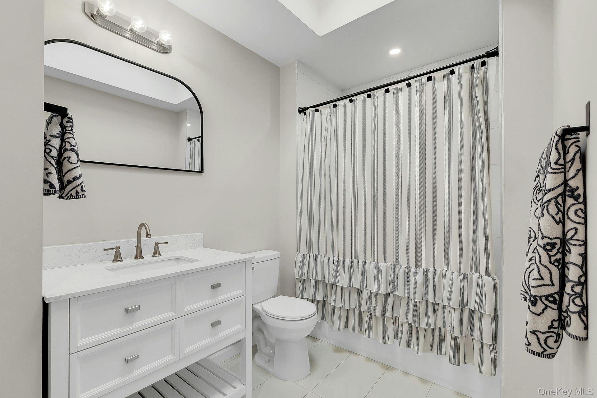 37 Weichers Avenue, Ronkonkoma, NY 11779