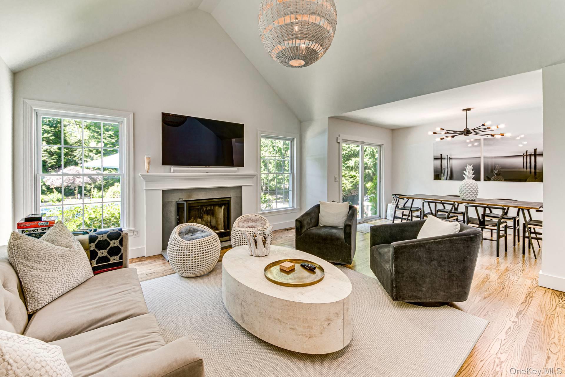 12 Underwood Drive, East Hampton, NY 11937