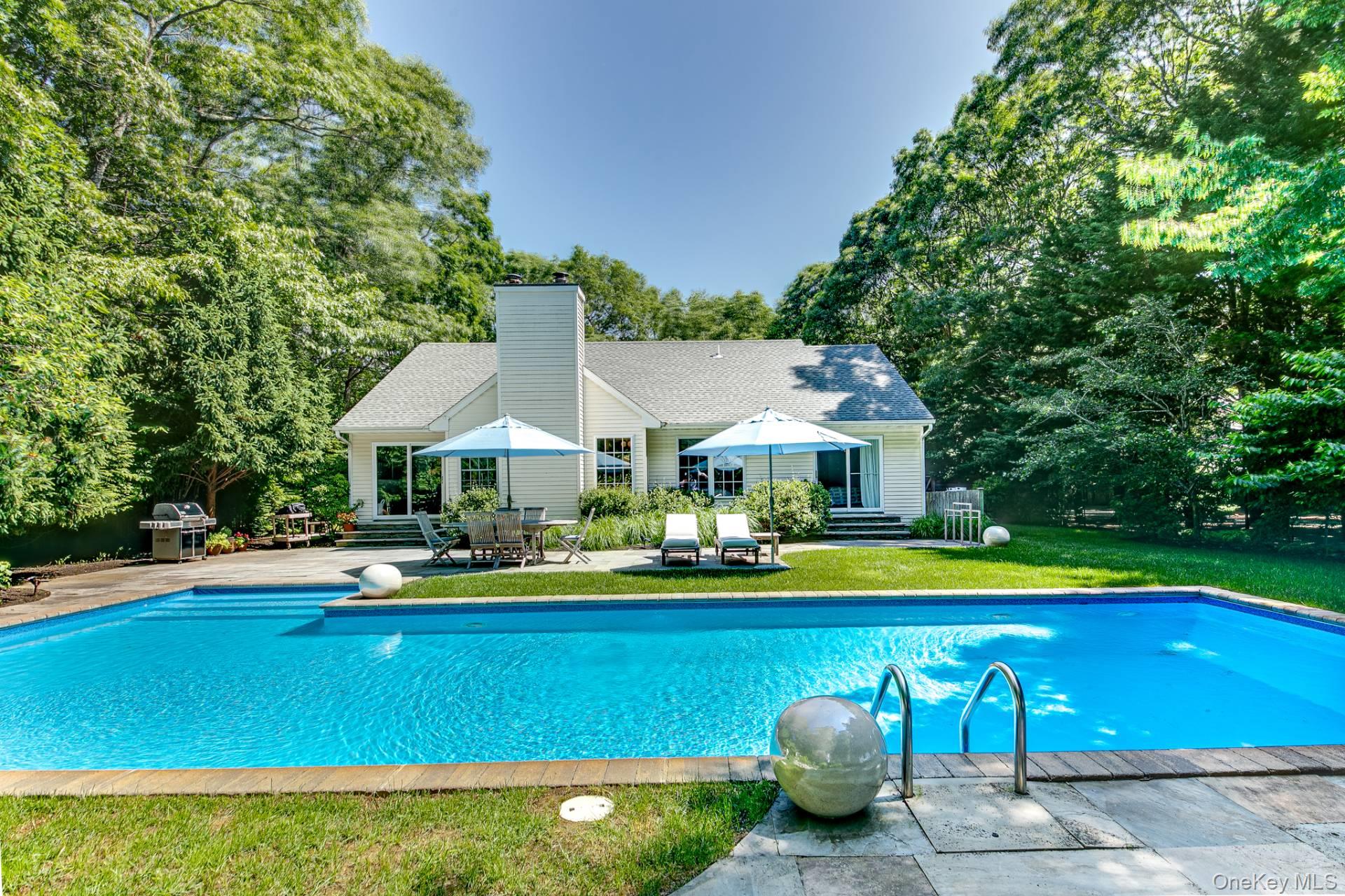 12 Underwood Drive, East Hampton, NY 11937