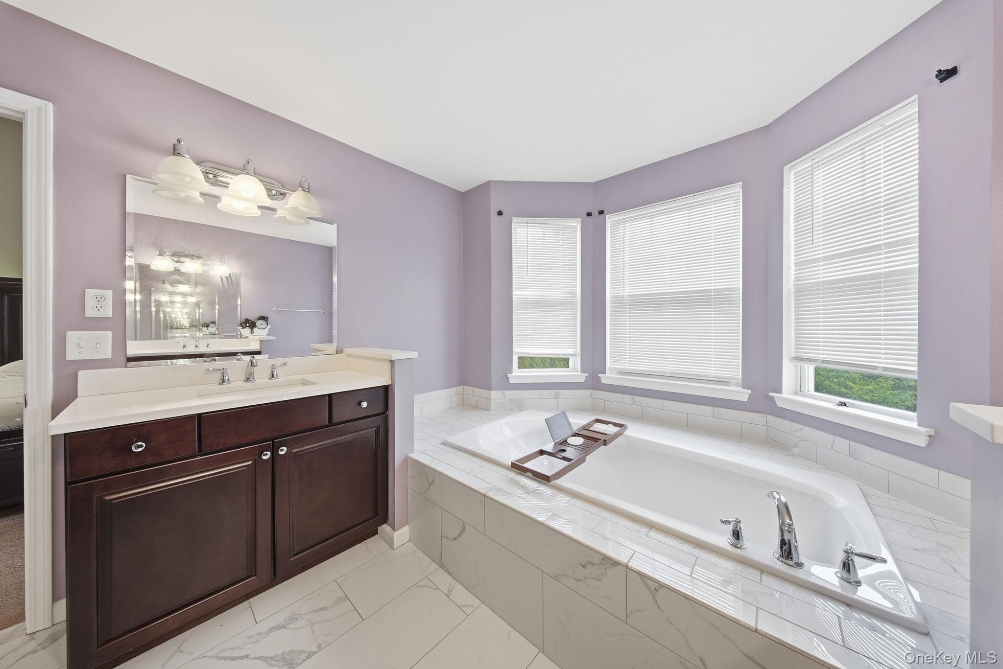 59 Woodside Knolls Drive, Middletown, NY 10940