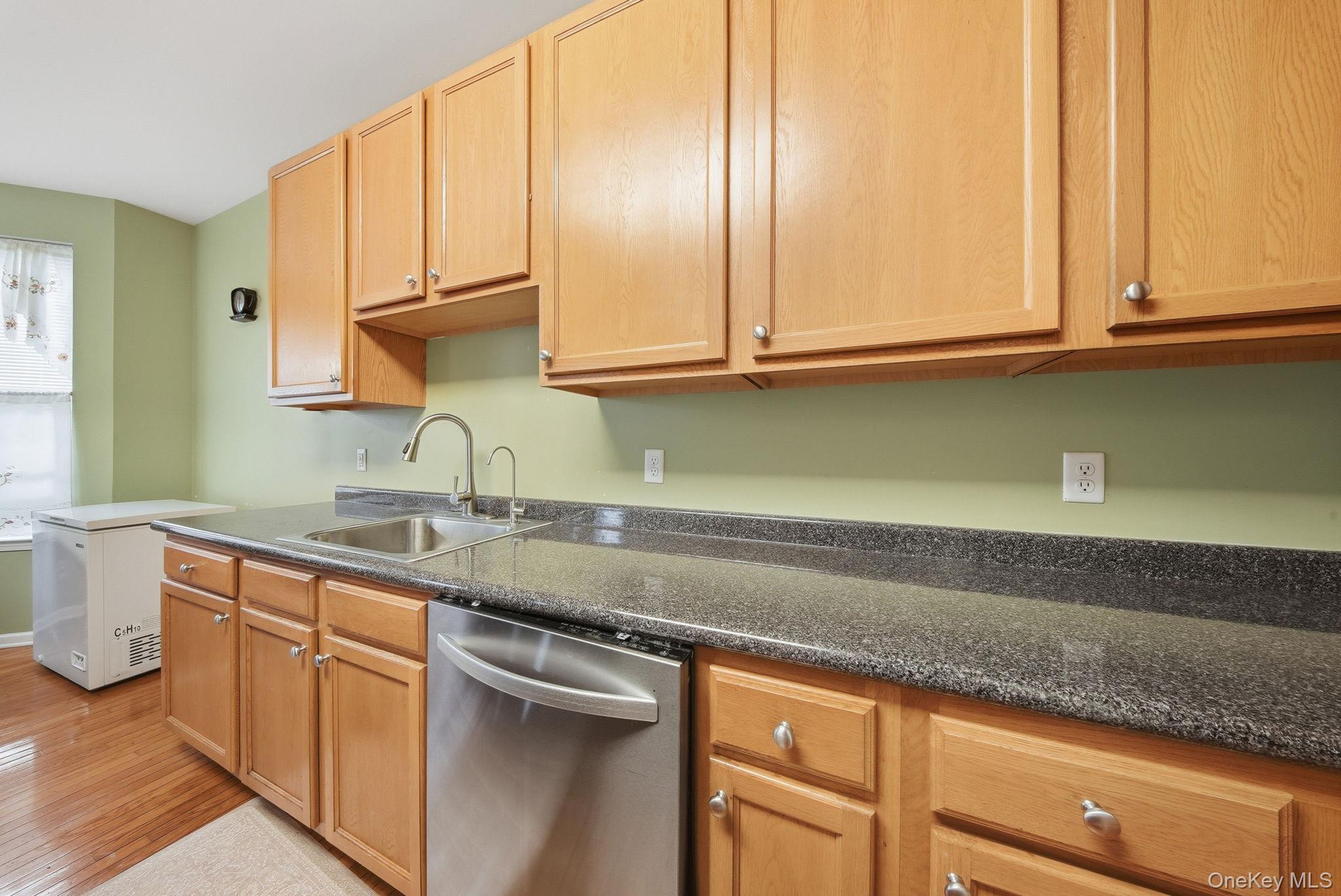 59 Woodside Knolls Drive, Middletown, NY 10940