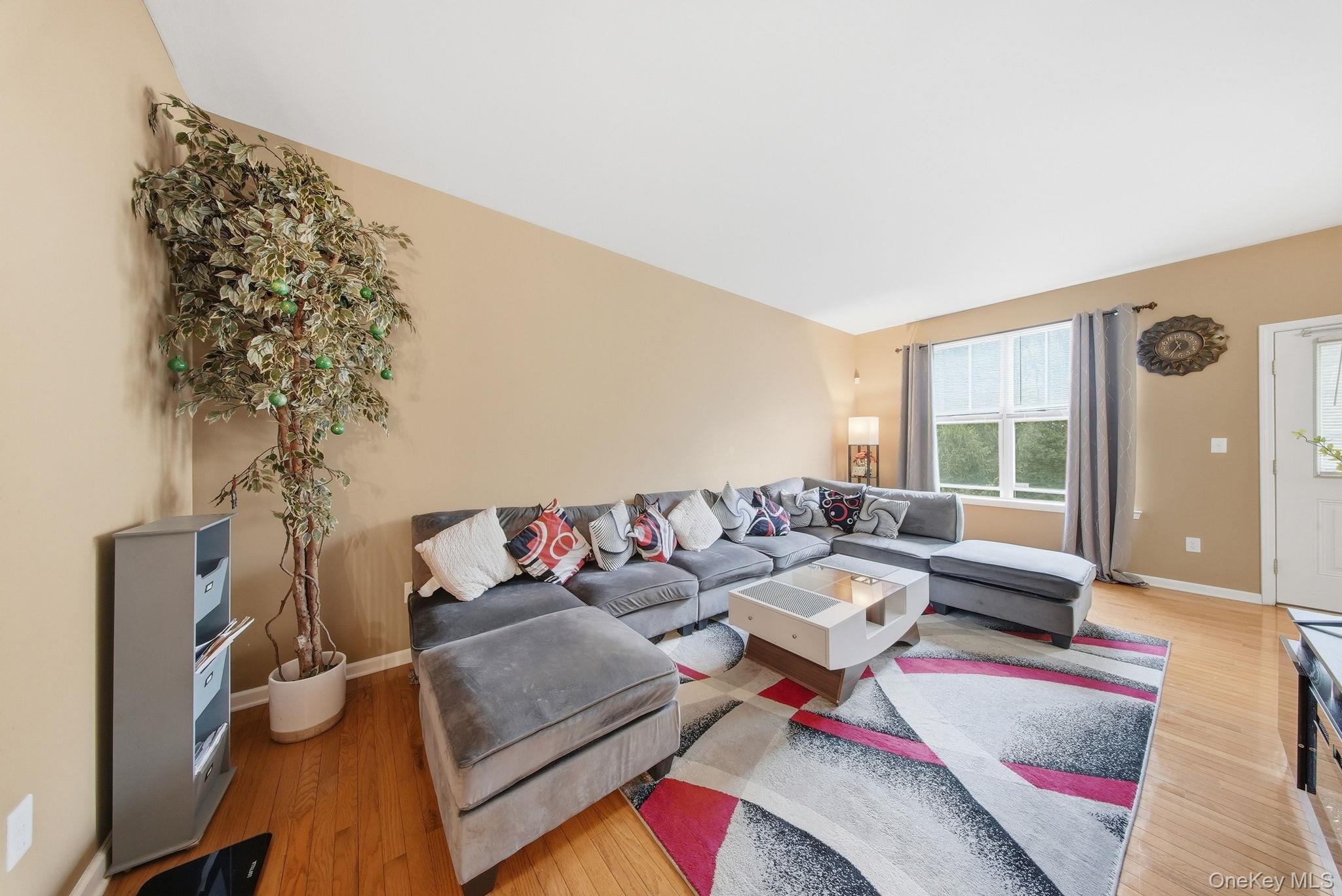 59 Woodside Knolls Drive, Middletown, NY 10940