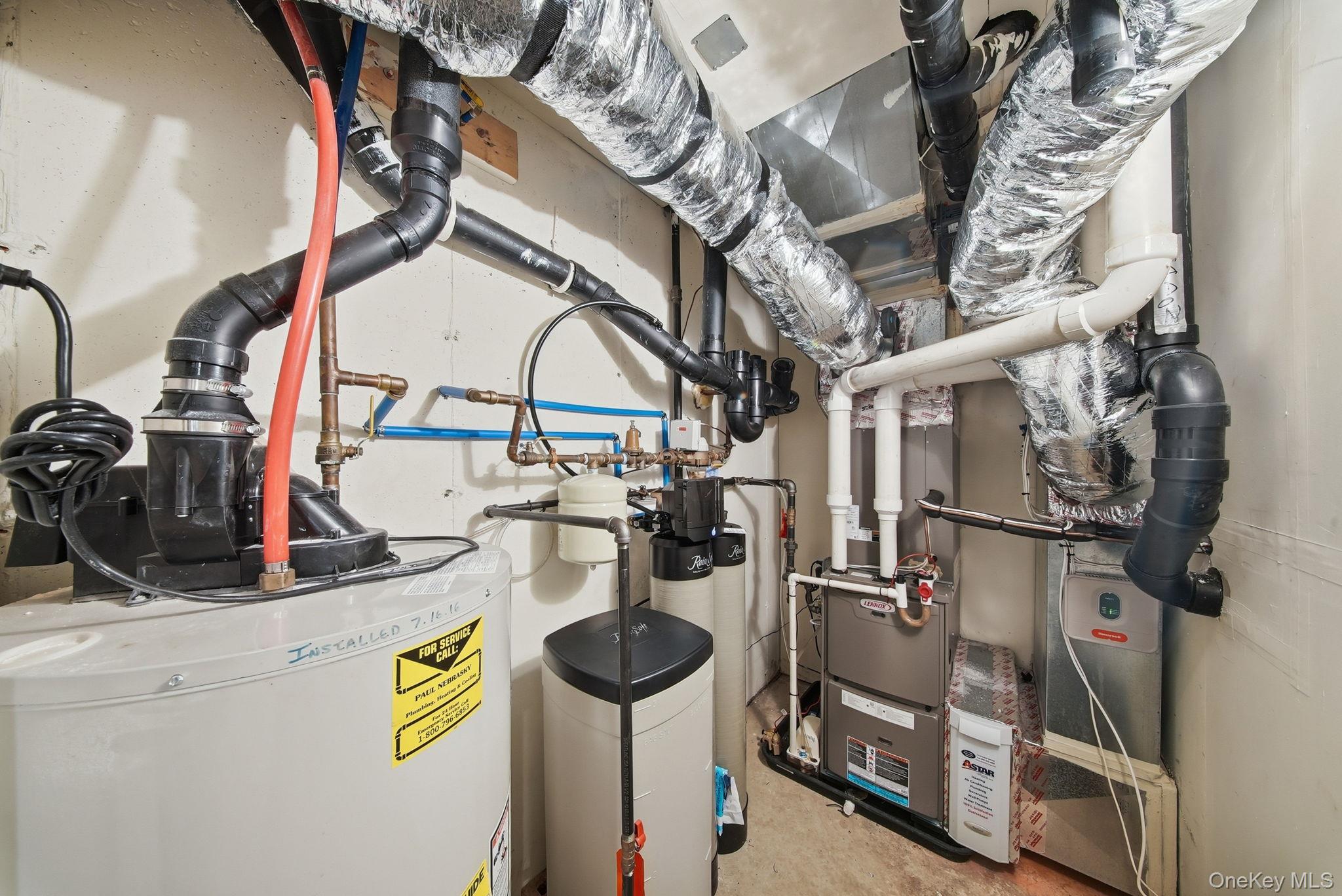 59 Woodside Knolls Drive, Middletown, NY 10940